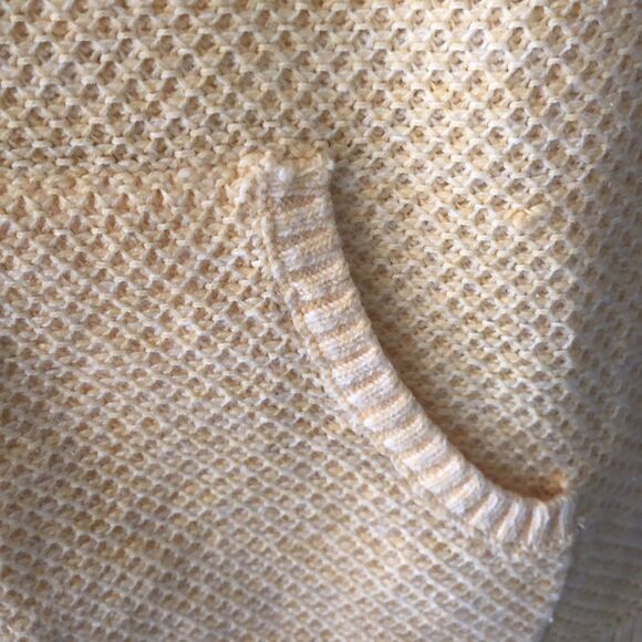 Christopher & Banks Powder Yellow Sleeveless Sweater Vest Sz Medium Pastel Girl - Picture 3 of 4